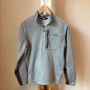 The North Face Men's Gray Quarter-Zip Sweater